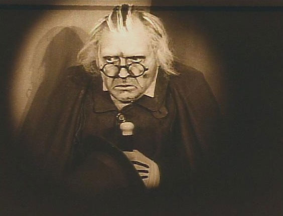 011-Dr-Caligari